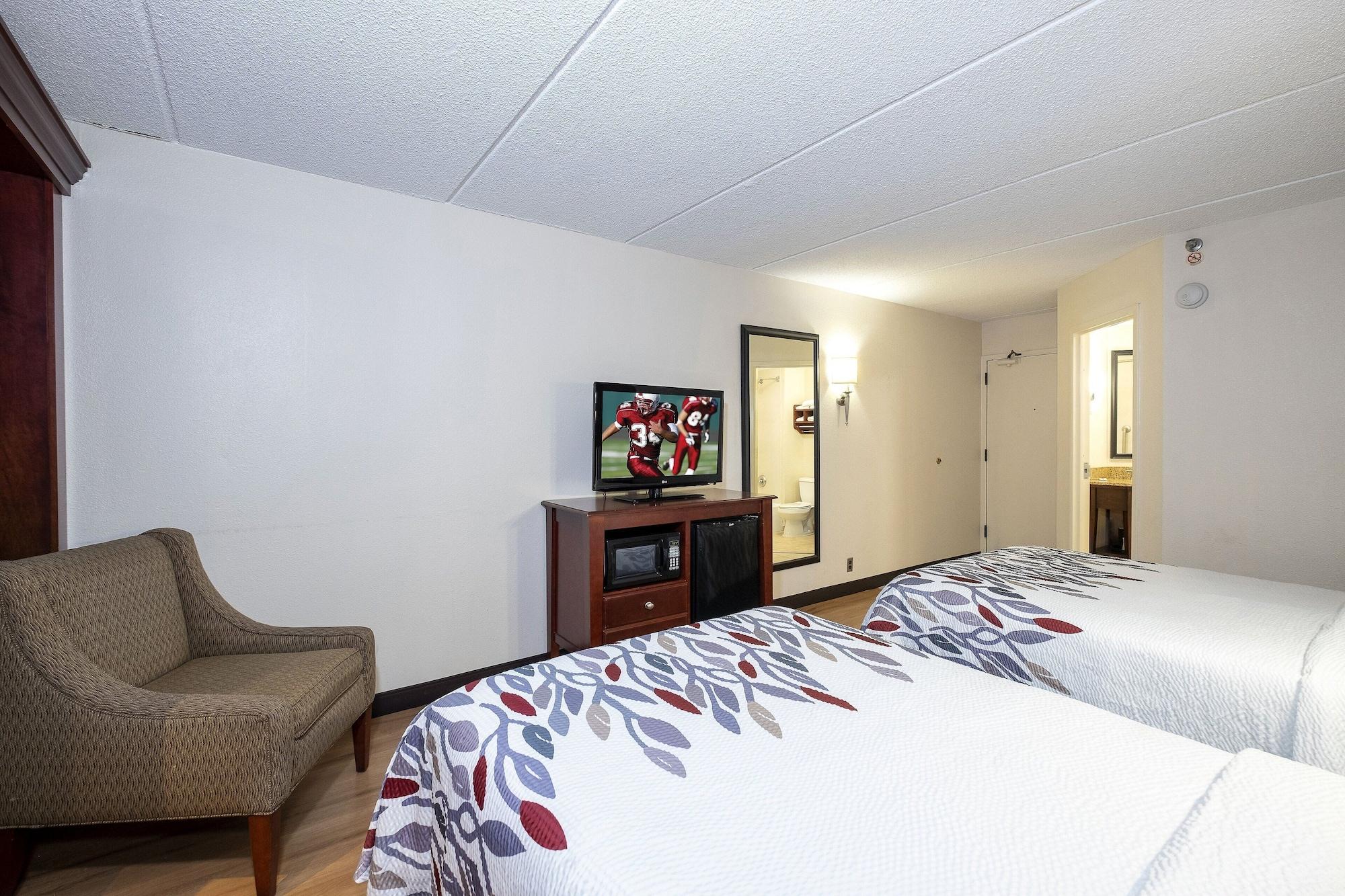 Red Roof Inn Meriden Ct Exterior photo